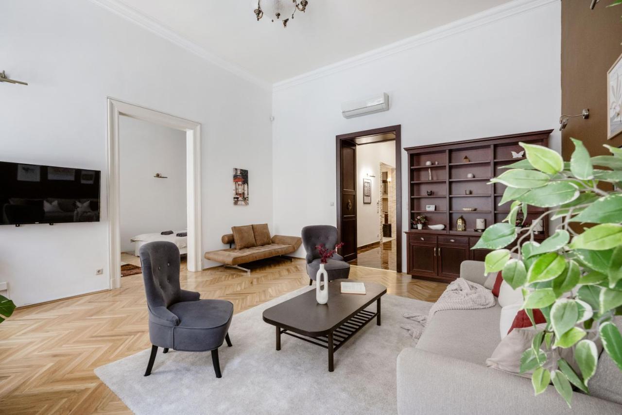 Luxe, Historic Home Near Downtown Landmarks 19Th Century Budapeste Exterior foto