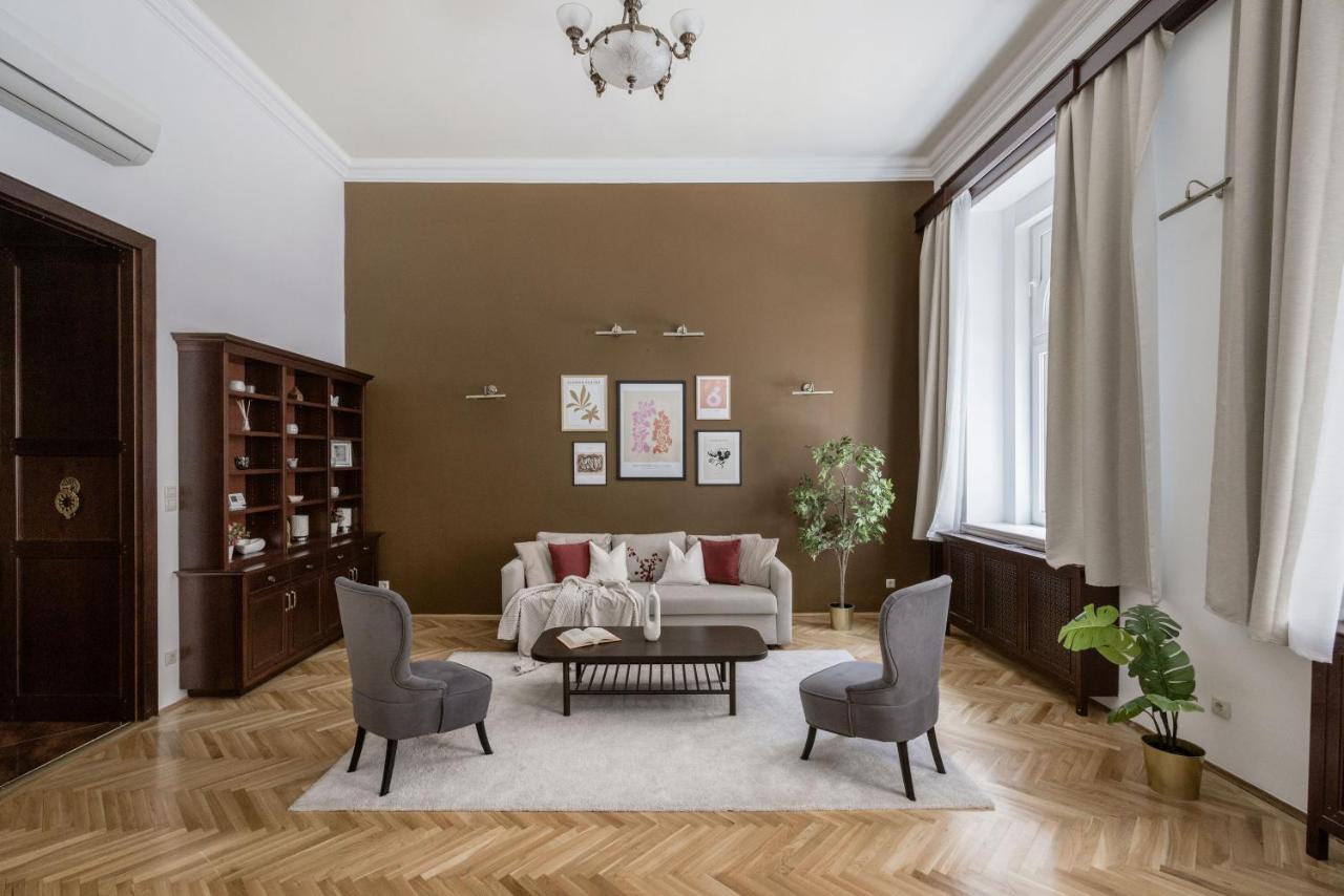 Luxe, Historic Home Near Downtown Landmarks 19Th Century Budapeste Exterior foto