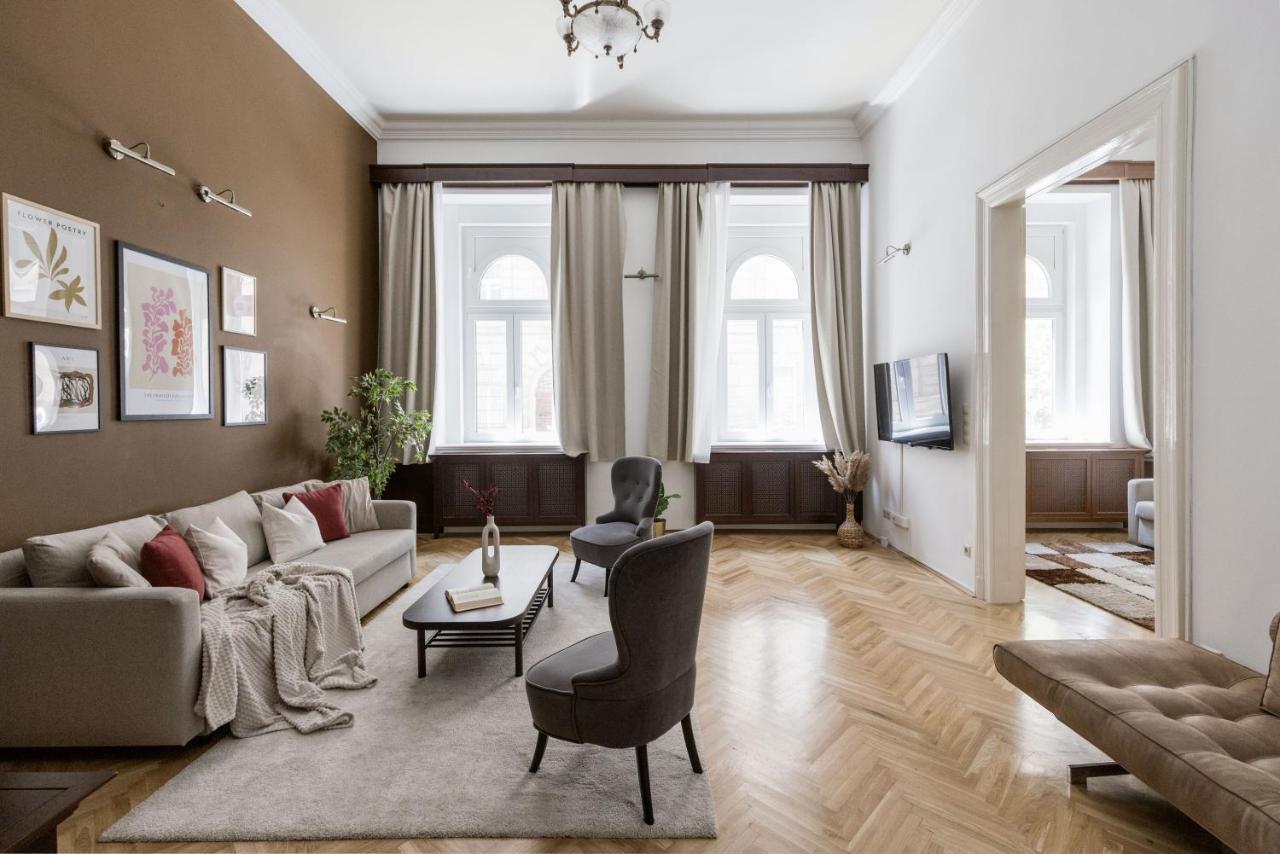 Luxe, Historic Home Near Downtown Landmarks 19Th Century Budapeste Exterior foto