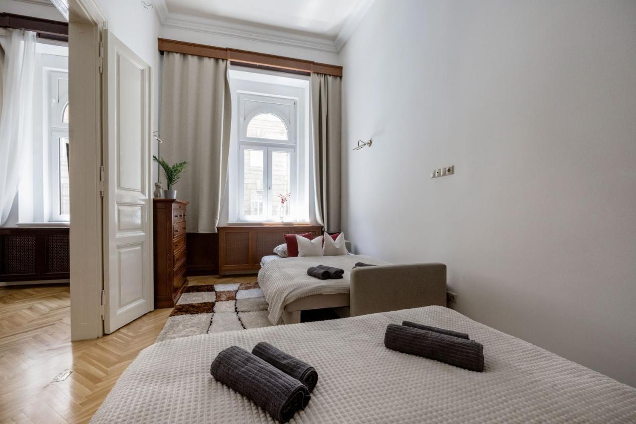 Luxe, Historic Home Near Downtown Landmarks 19Th Century Budapeste Exterior foto